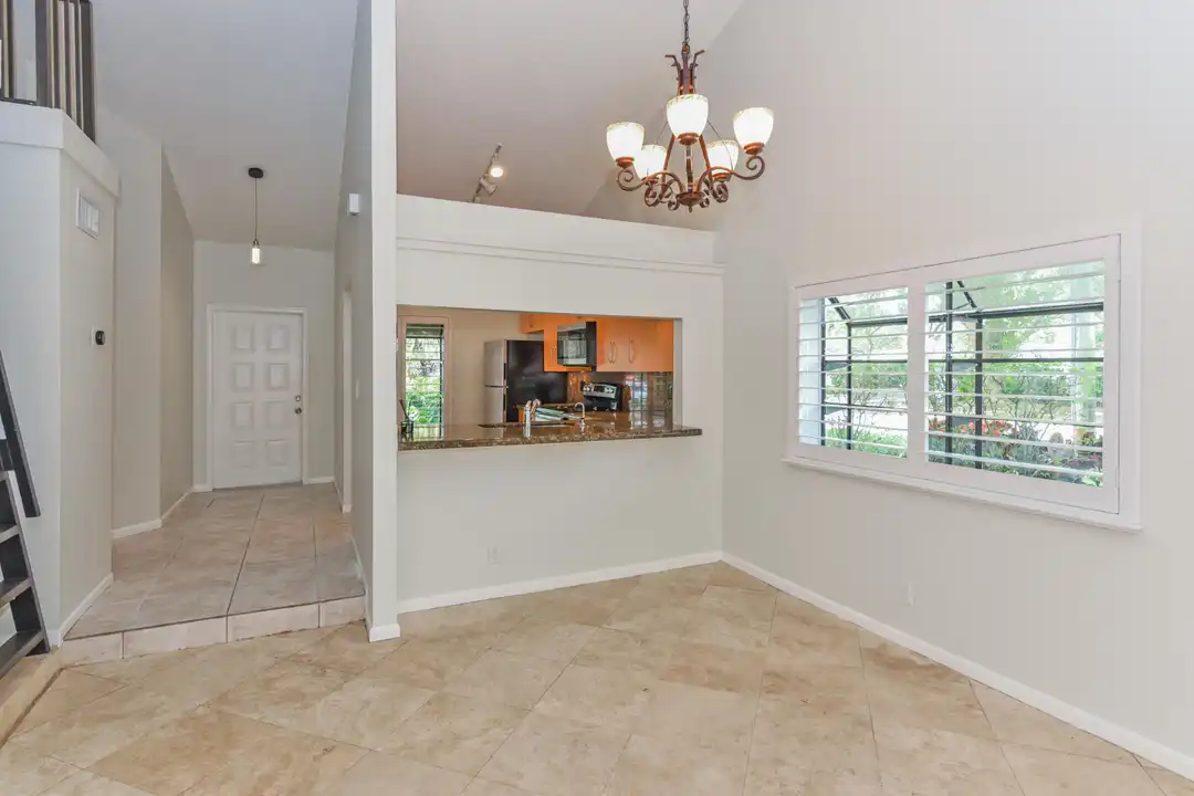 1400 NW 9th Ave unit B-8 - View 6