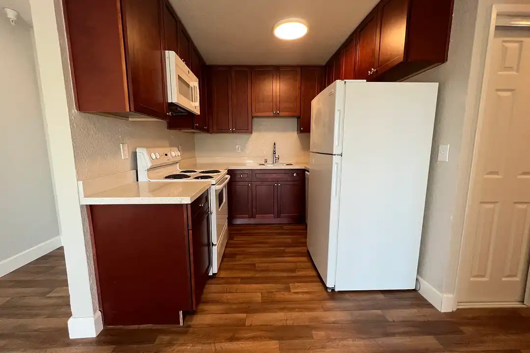 Dixon Landing Apartments - View 2