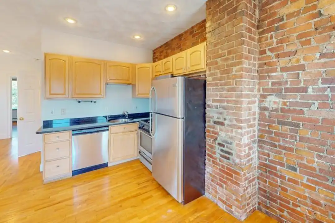 1 Henderson Ave - View 4