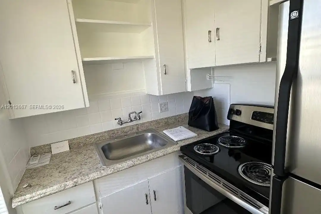 1956 Lincoln St #6 - View 6