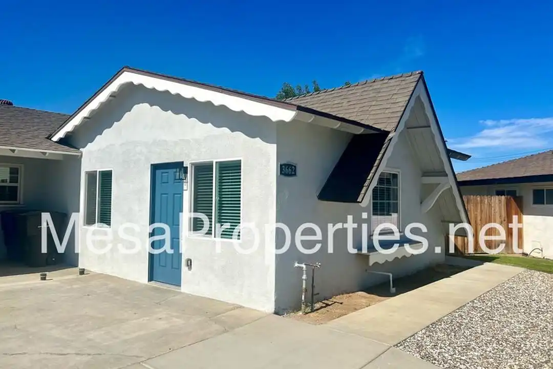 3662 Chateau Ct – photo 1