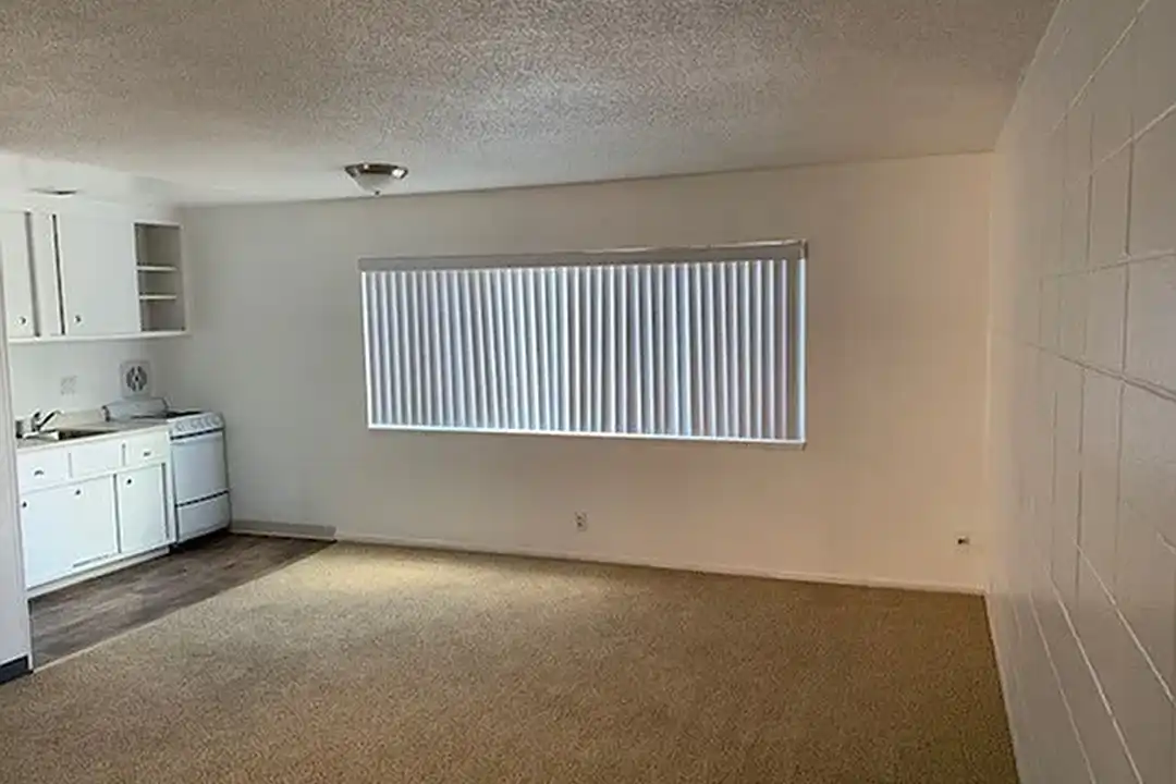 Apartment in Redwood City - View 3