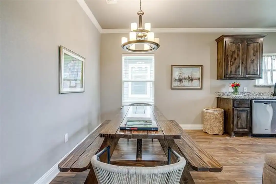 2700 James Rd - More