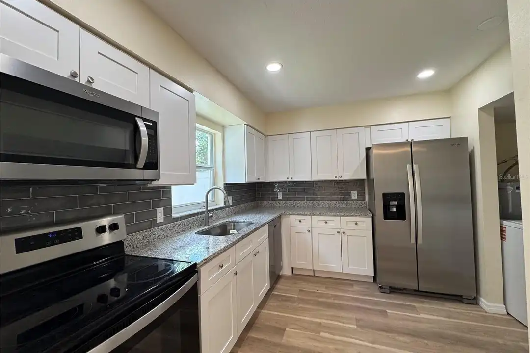 665 W Juniata St - View 5