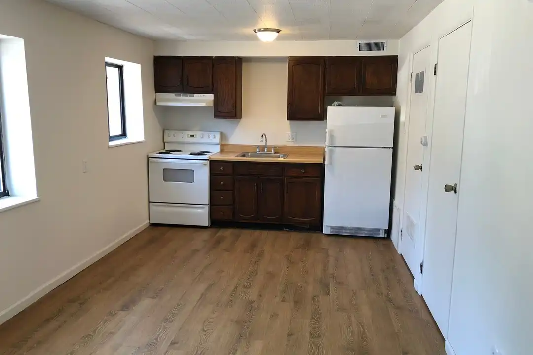 90 Vilsack St unit H – photo 1 of 5