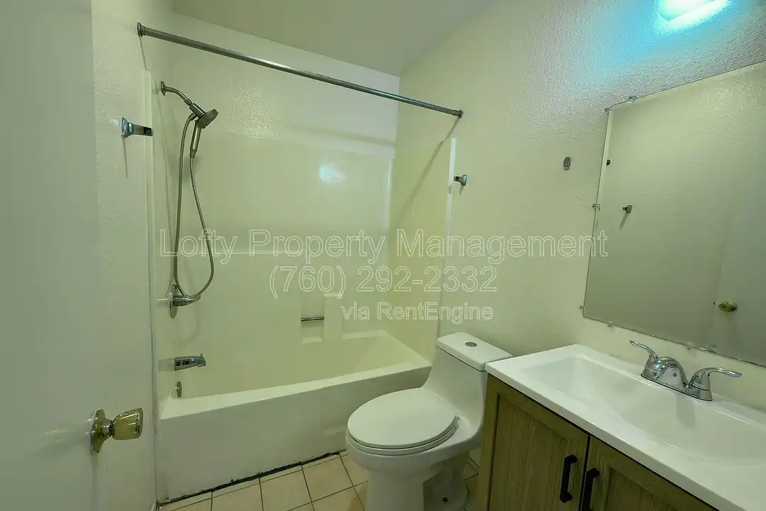 5260 Rex Ave unit 5 - View 6
