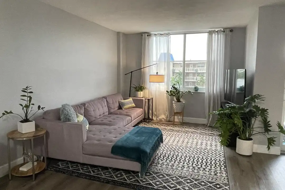 1600 SE 15th St unit 503 - More