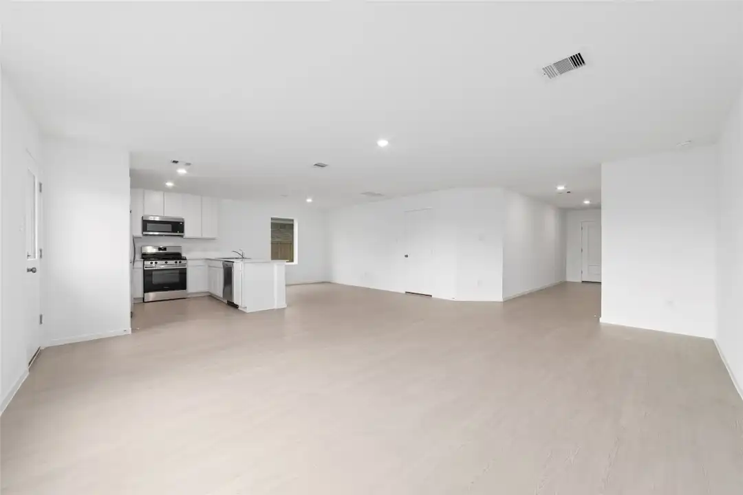 26826 Vanilla Pearls Ln - More