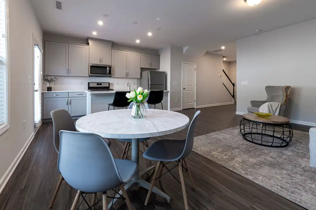 804 Oak Center Dr - View 5