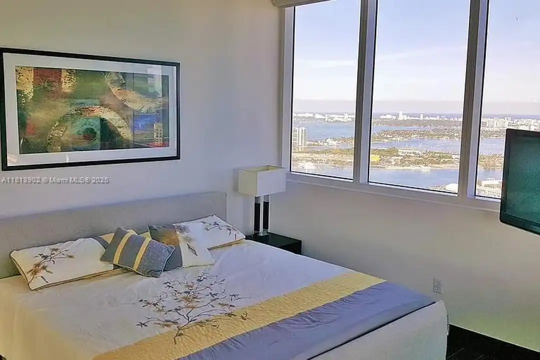 253 NE 2nd St unit 4808 - View 6