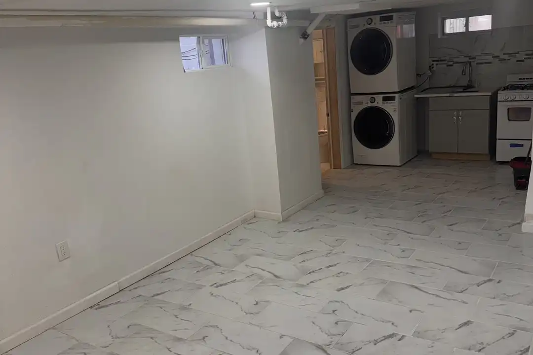 130-55 222nd St – photo 1 of 5