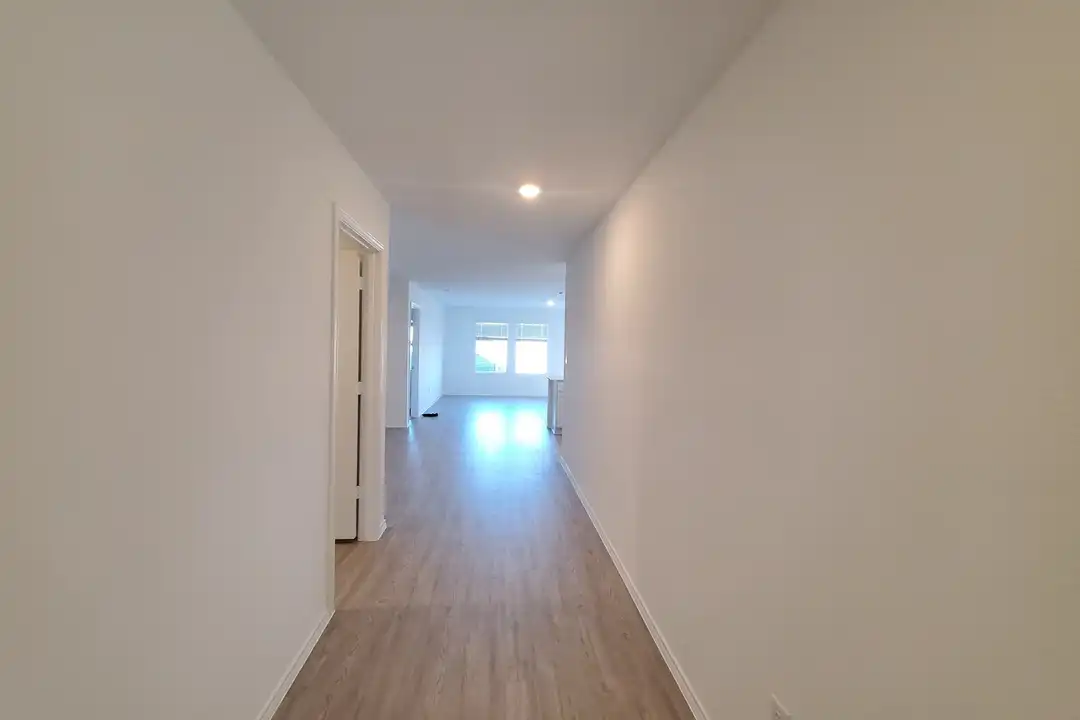 13305 Banquete St - View 2