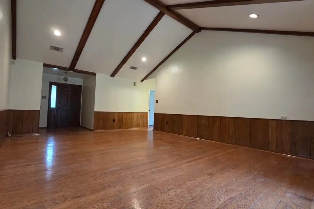 9144 Highpoint Rd - View 4