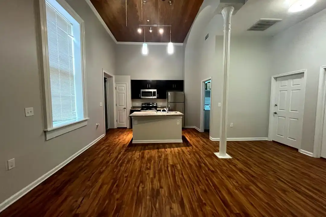 466 Poplar St unit 2 – photo 1