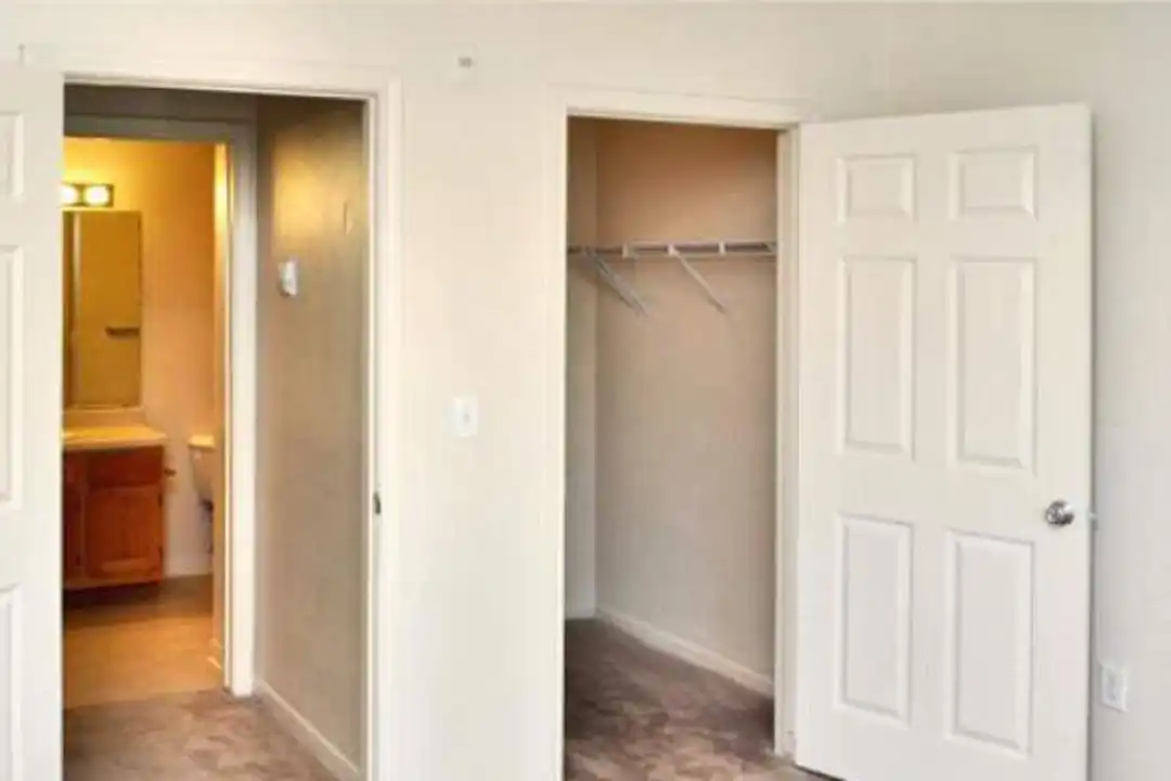 701 Woodward St unit # 712 - View 4