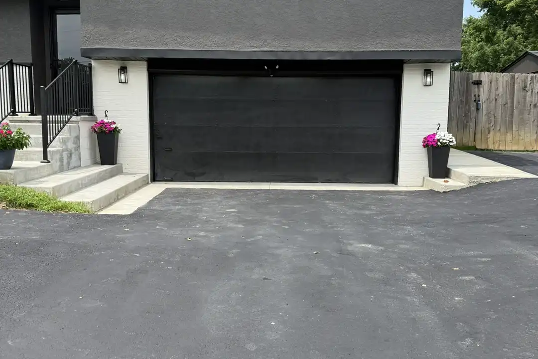7404 Worthington Rd – photo 1