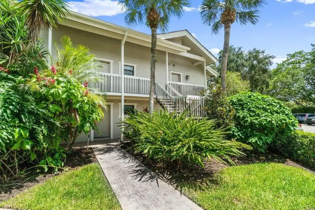 11863 Wimbledon Cir #406 - View 2