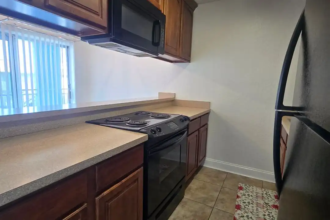 432 Auburn Dr unit 204 - View 6
