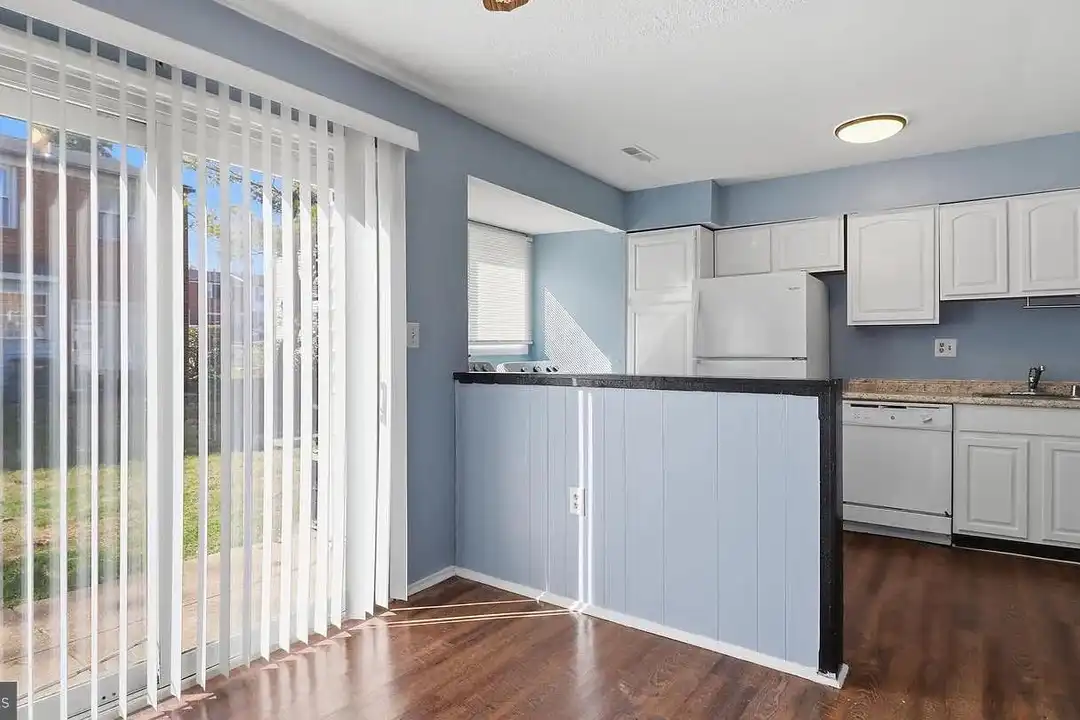 2612 Camberwell Ct unit 2612 – photo 1 of 17