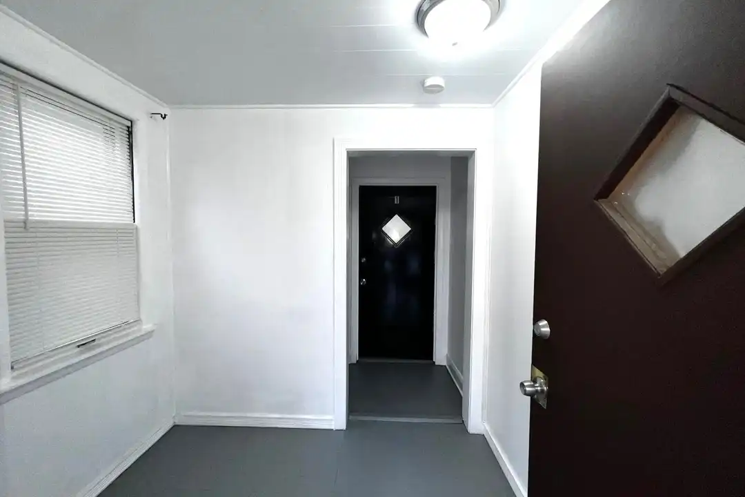 10655 S Hoxie Ave unit 1 - View 2