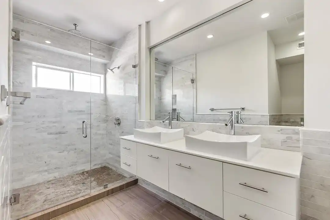 Oakhurst Moderne - View 4