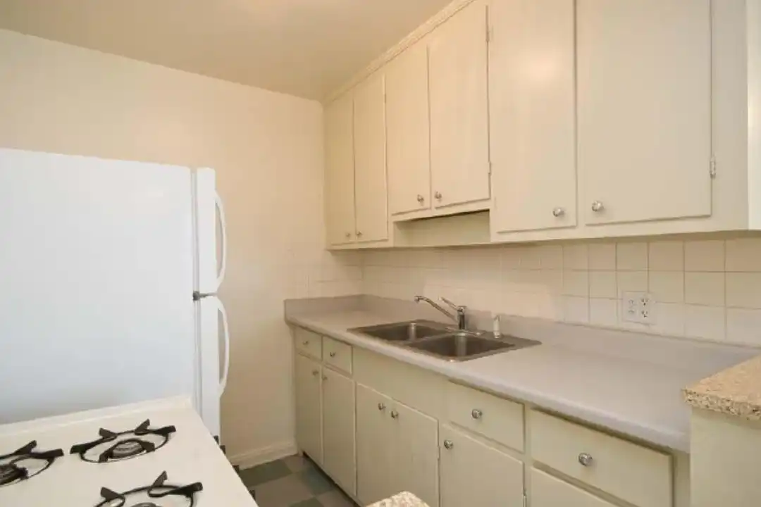 The Franklin Roosevelt Apartments – pohled 6