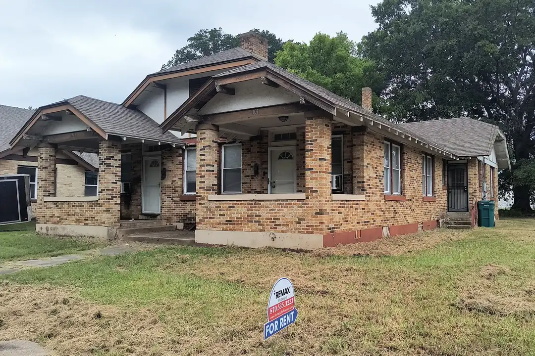 101 W 17th Ave – photo 1