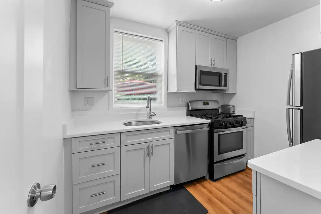Apartment in Alexandria - More