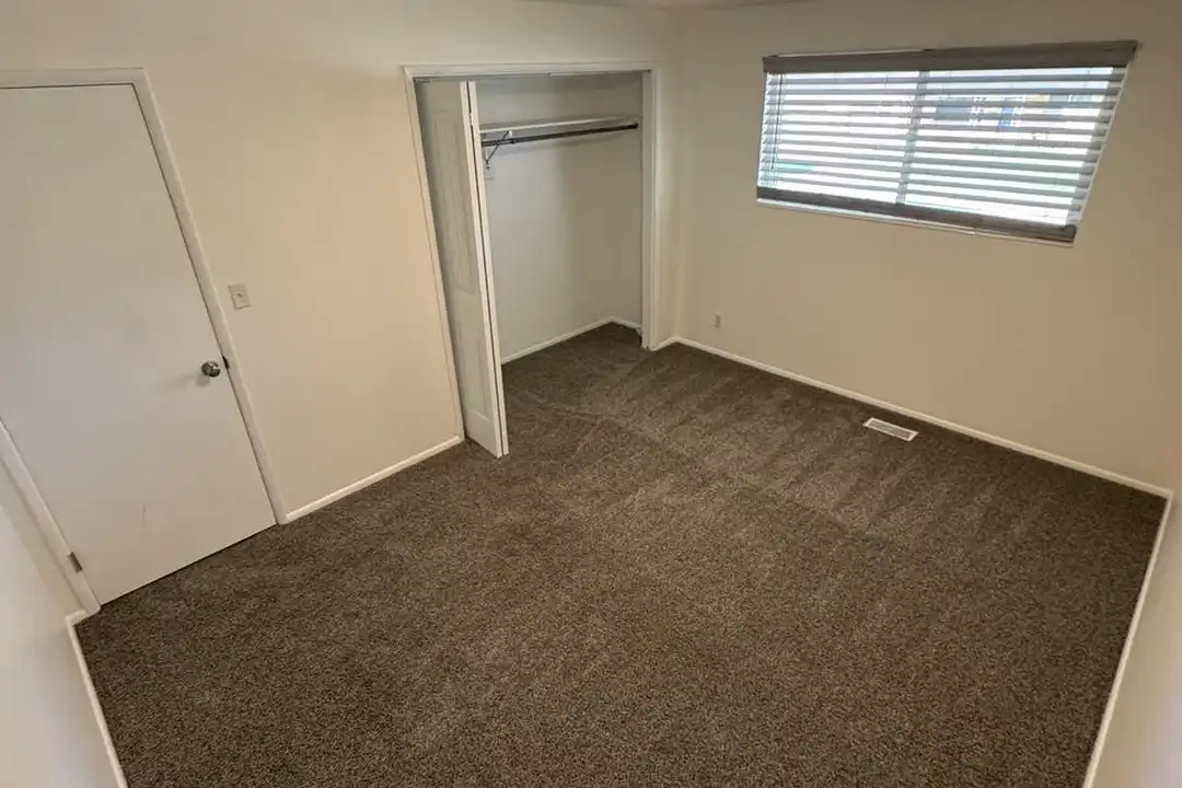 311 W 5300 S - View 4