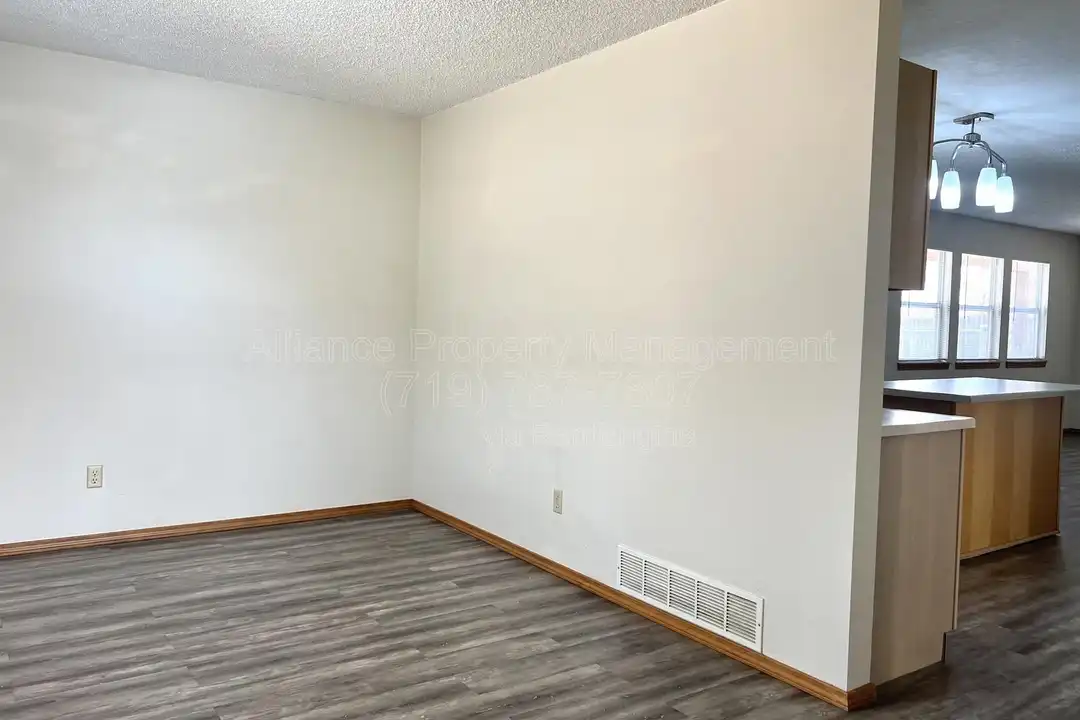6436 Peak Vista Cir - More