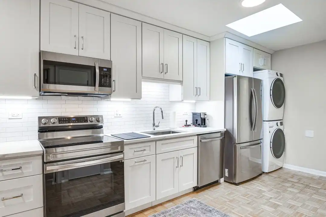 4319 N Central Ave unit 1546187P - View 6