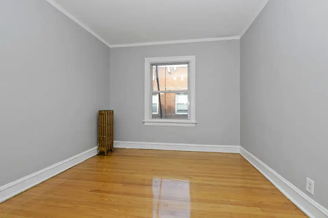 8711 S Morgan St - View 3