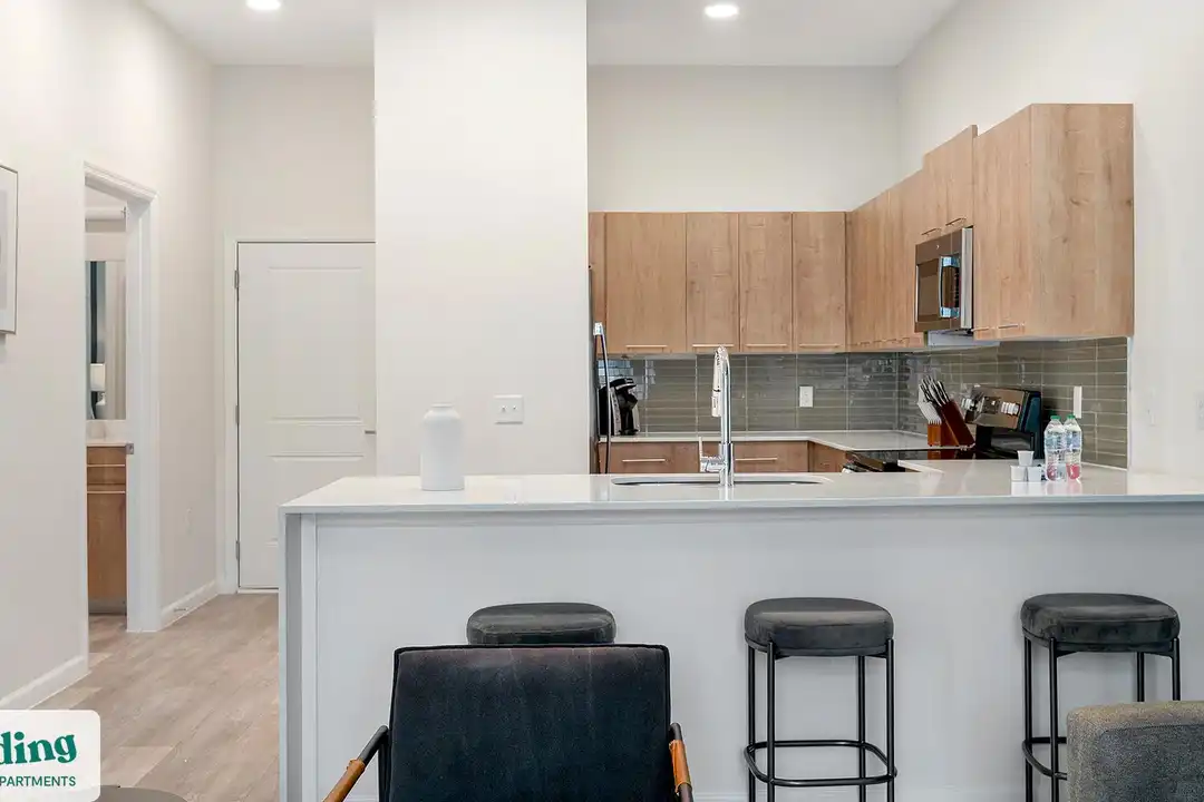 5256 International Dr unit 378 – pohled 4