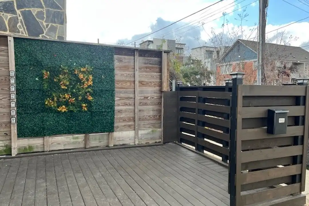 4301 La Branch St unit B - View 6