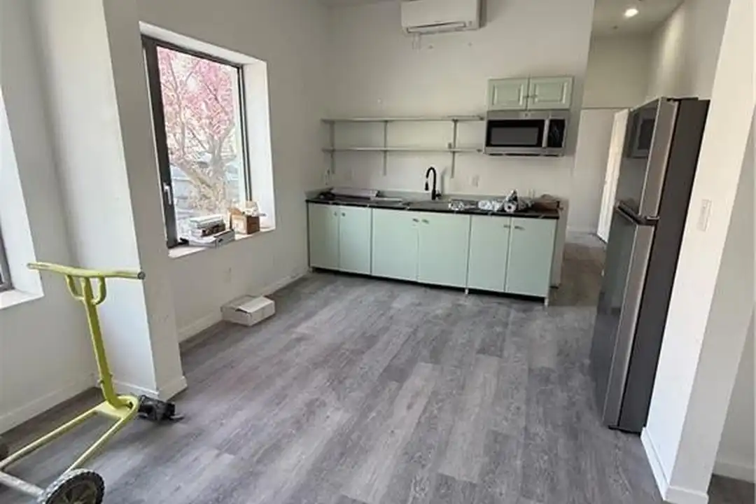 536 Smith St #102 - View 2