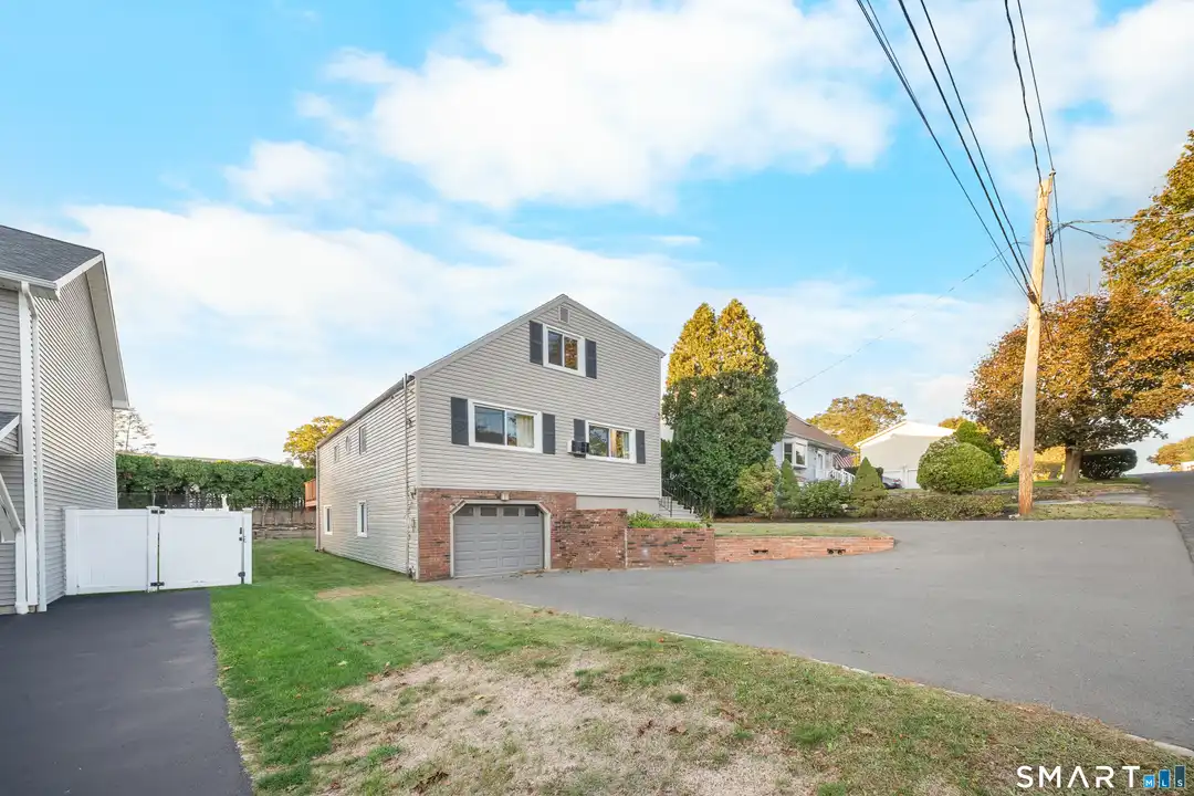 67 Beecher Ave – photo 1