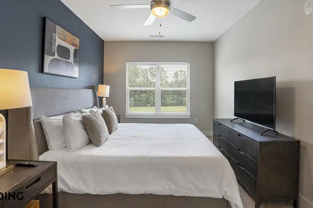 Apartment in Colorado Springs - View 3