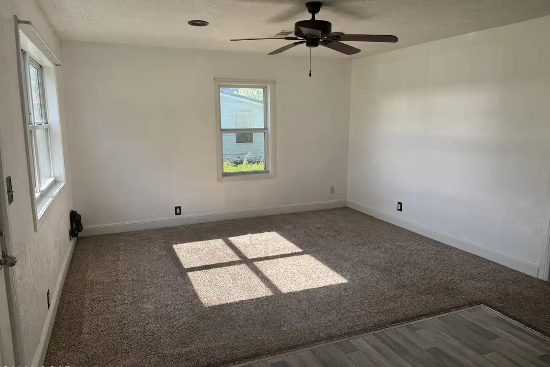 House in Asbury - View 3