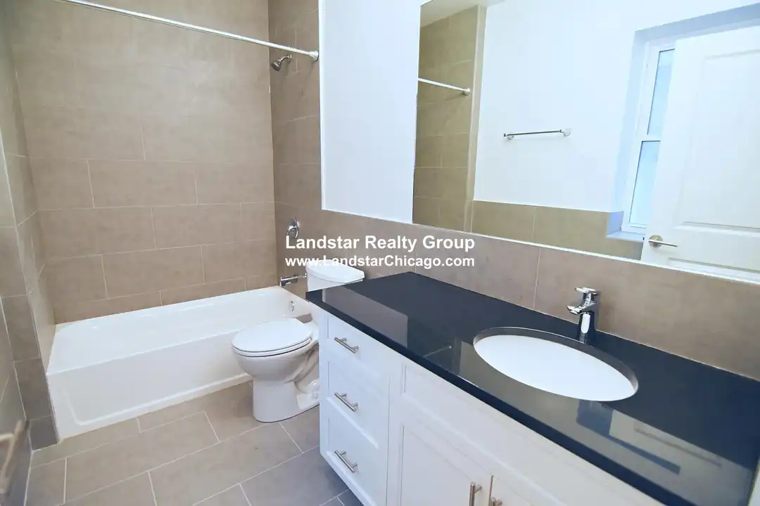 6453 N Newgard Ave unit 2 - View 6