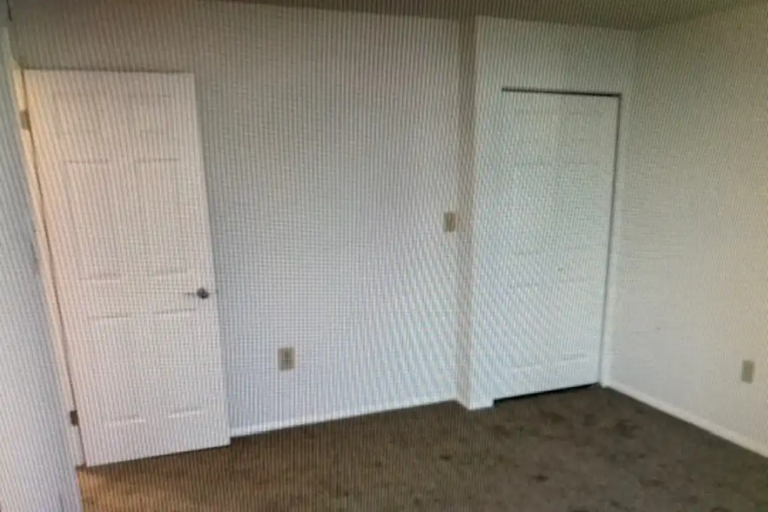 Apartment in New Cumberland - More