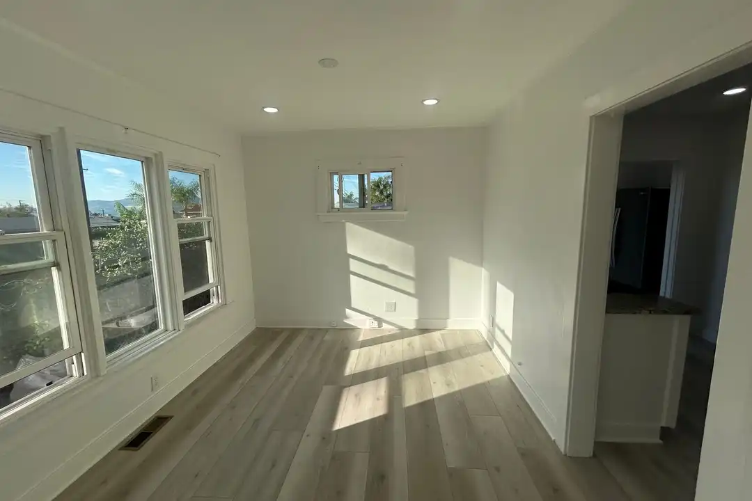 217 N Bel Aire Dr - View 2