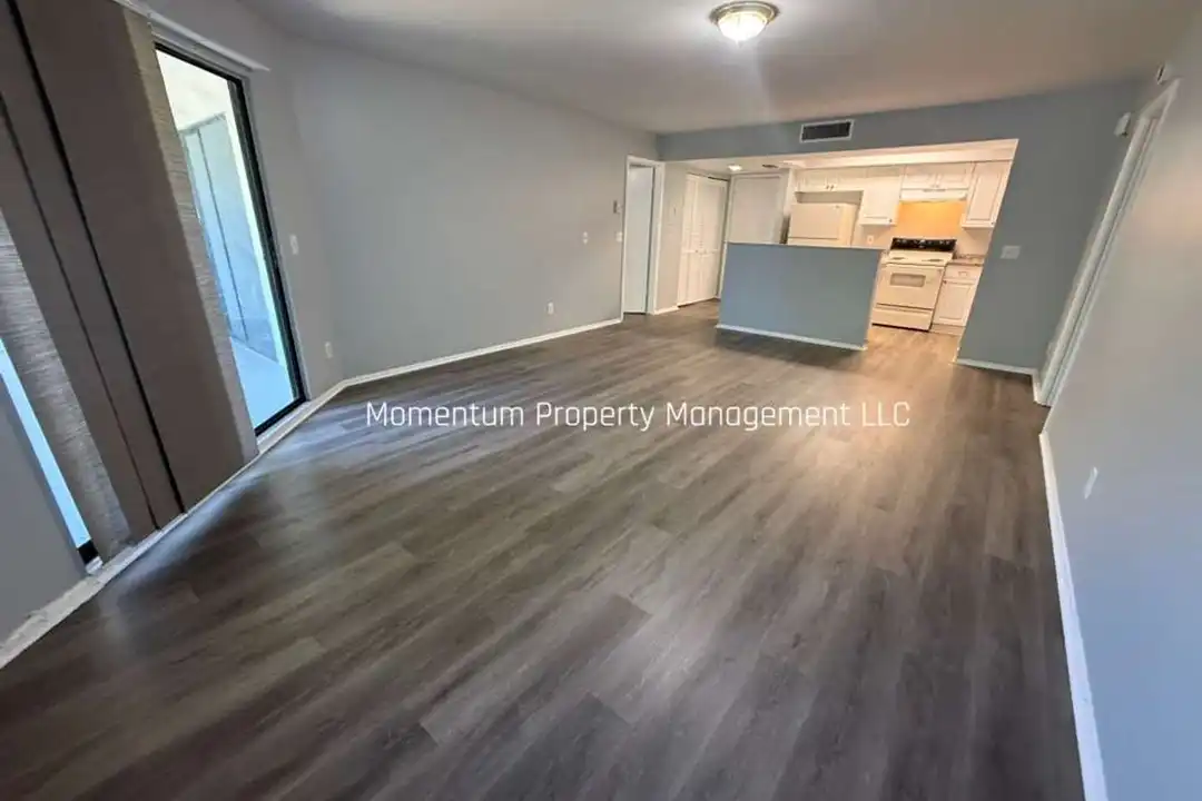 198 N Fernwood Ave unit 2 – photo 1