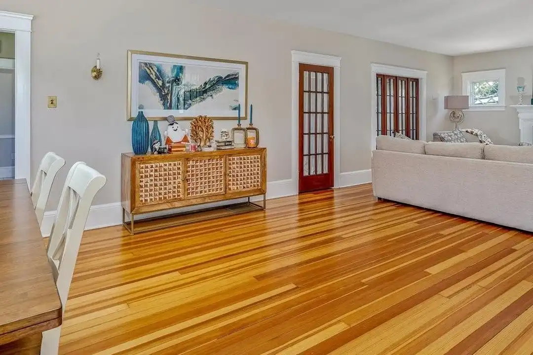 1102 Buttonwoods Ave - View 3