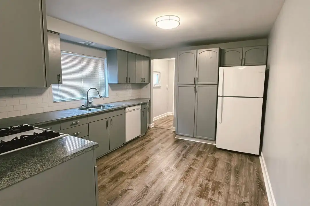 107 S 13th St unit 107 S 13th Street #2 - View 4