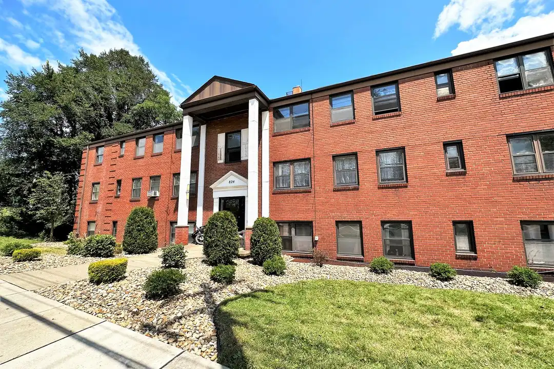824 Perry Hwy unit 18 – photo 1 of 5