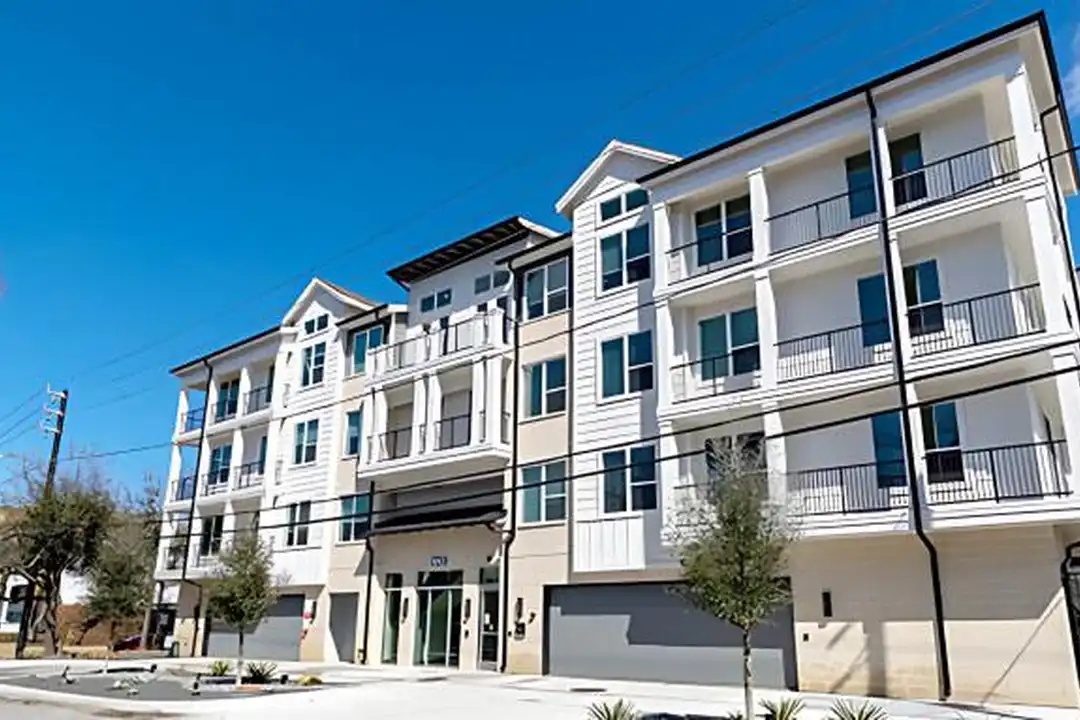 610 Oxford St unit # 115 – photo 1