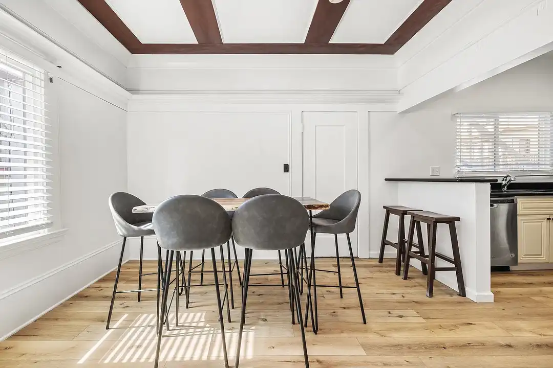 Apartment in Berkeley - More