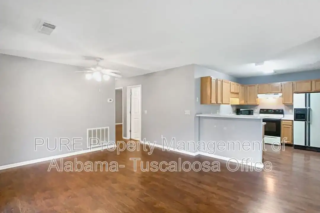 2751 Meadowlark Ln - View 4