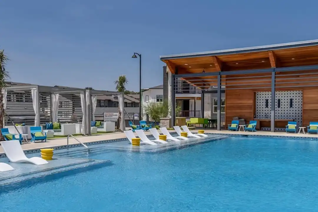 Apartment in Austin, Travis - View 2