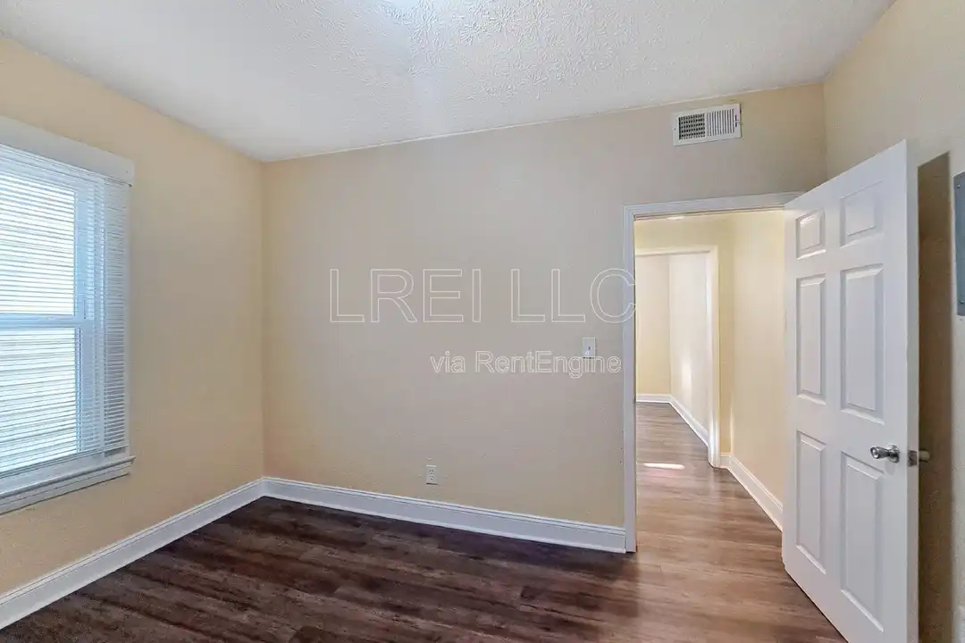 2751 Alford Ave unit 1 - More